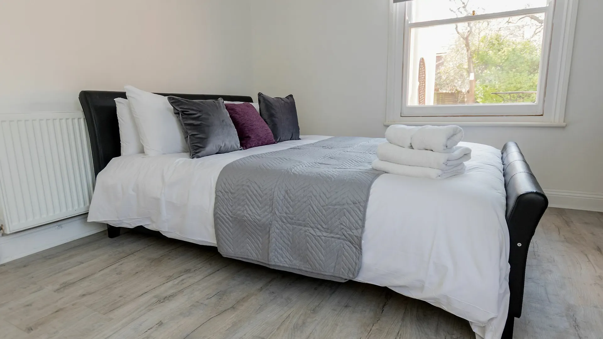 Lejlighed Servicedlets - Christ Church Cheltenham
